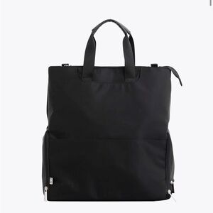 NWOT BEIS The Pumping Backpack in Black